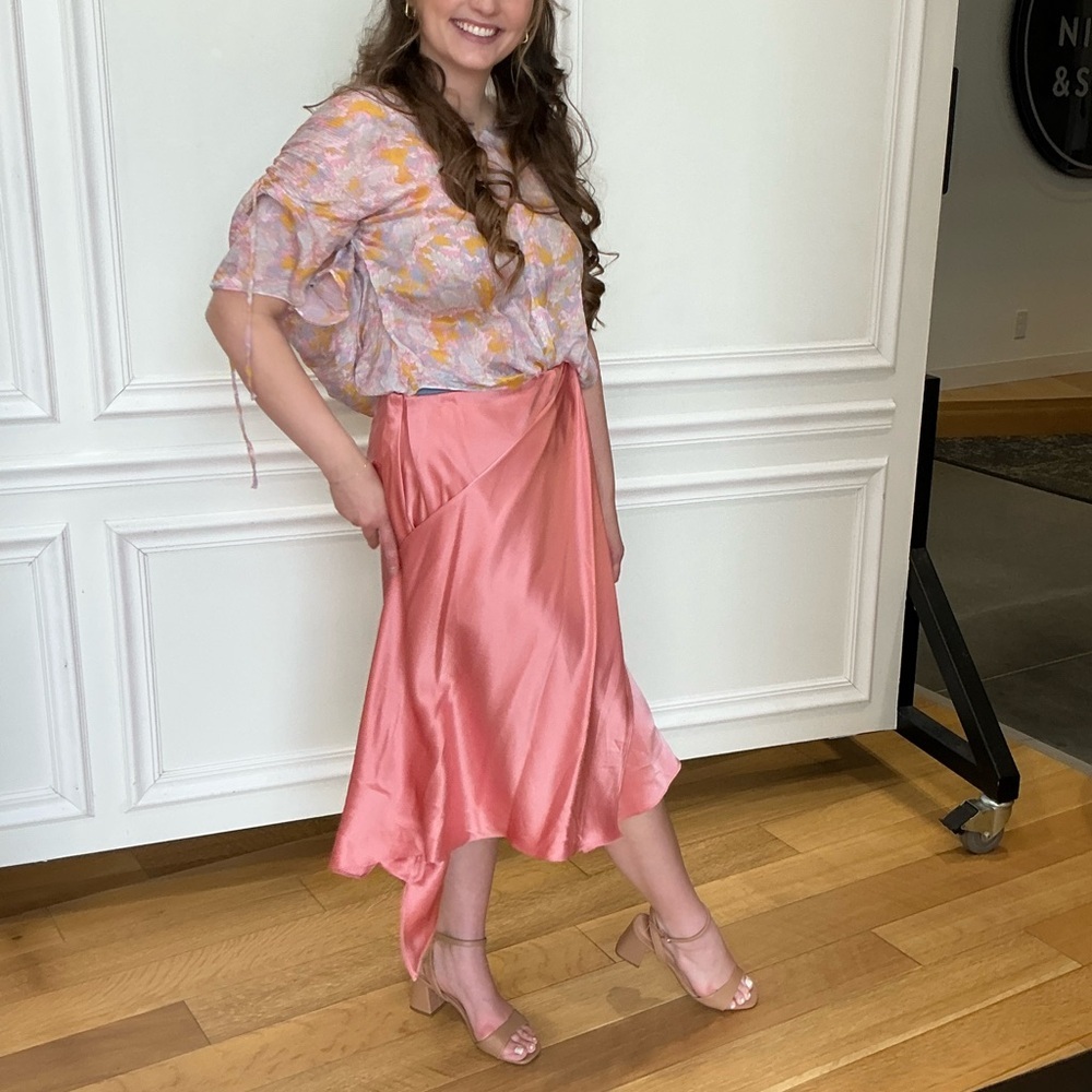 Alice + Olivia Elegant asymetrical Pink Satin Skirt
